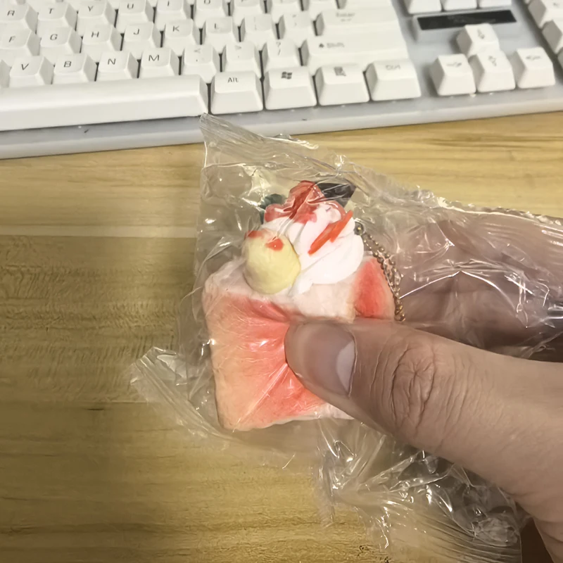 J.DREAM الأصلي Gashapon Kawaii لطيف أنيمي محاكاة مصغرة الغذاء لينة الآيس كريم الخبز الشكل المفاتيح كبسولة اللعب هدية