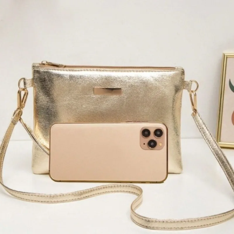 Fashion trend shoulder bag, retro niche very small square bag, exquisite fashion temperament messenger bag.