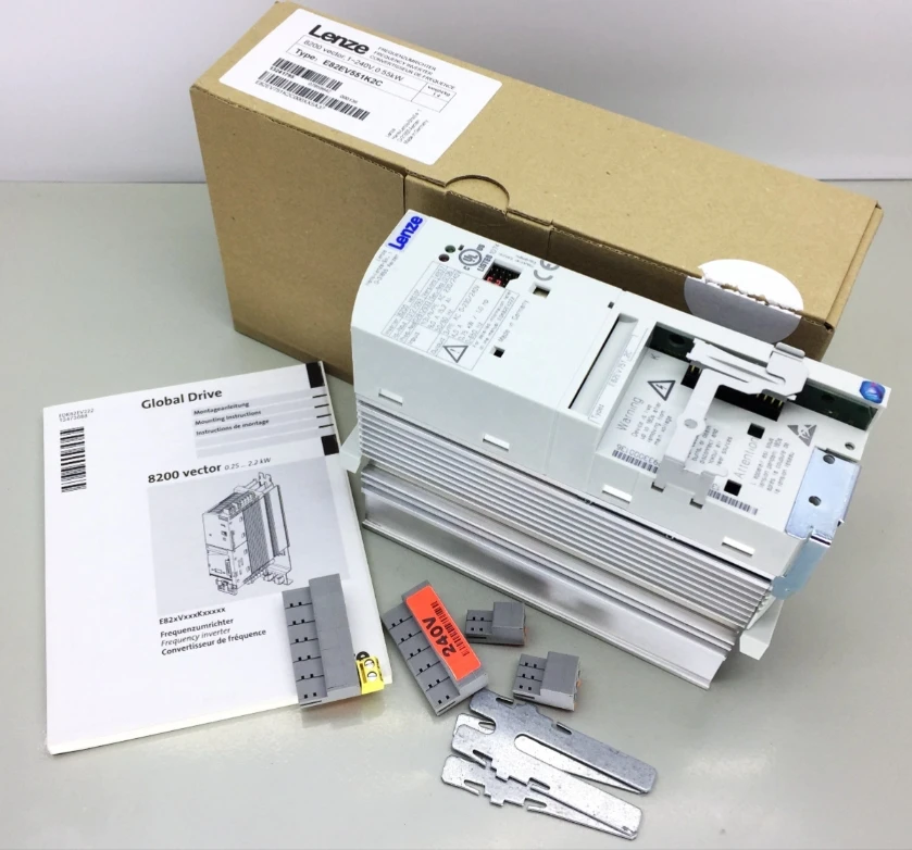 Brand New Lenze E82EV551K4C Lenze E82EV113 EMF2177IB I700 I550 8400 8200 Vector 400V 550W Frequency Inverter Servo