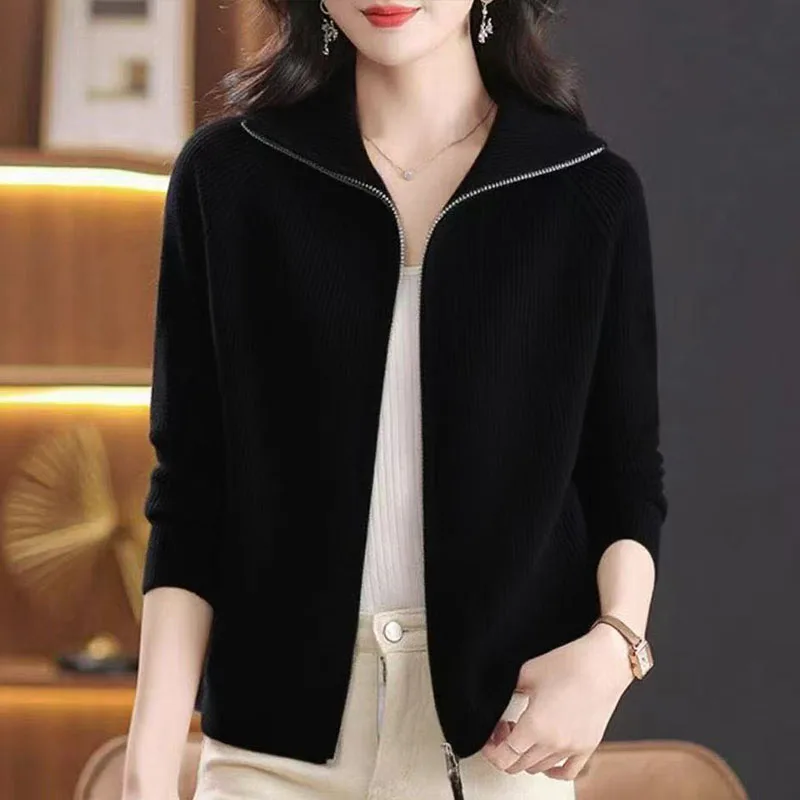 Spring and Autumn 2025 New Lapel Short Double Zipper Knitted Cardigan Women's Loose Western Sweater Jacket