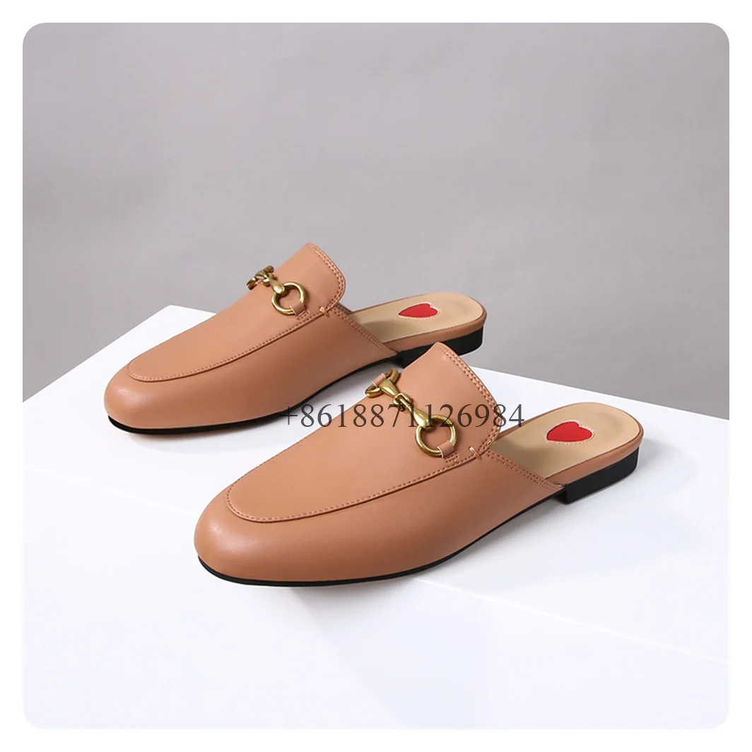 Soild Leisure Style Round Toe Outdoor Summer Women Slippers With Metal Chain Chunky Low Heels Slip On Design Comfortable Mules