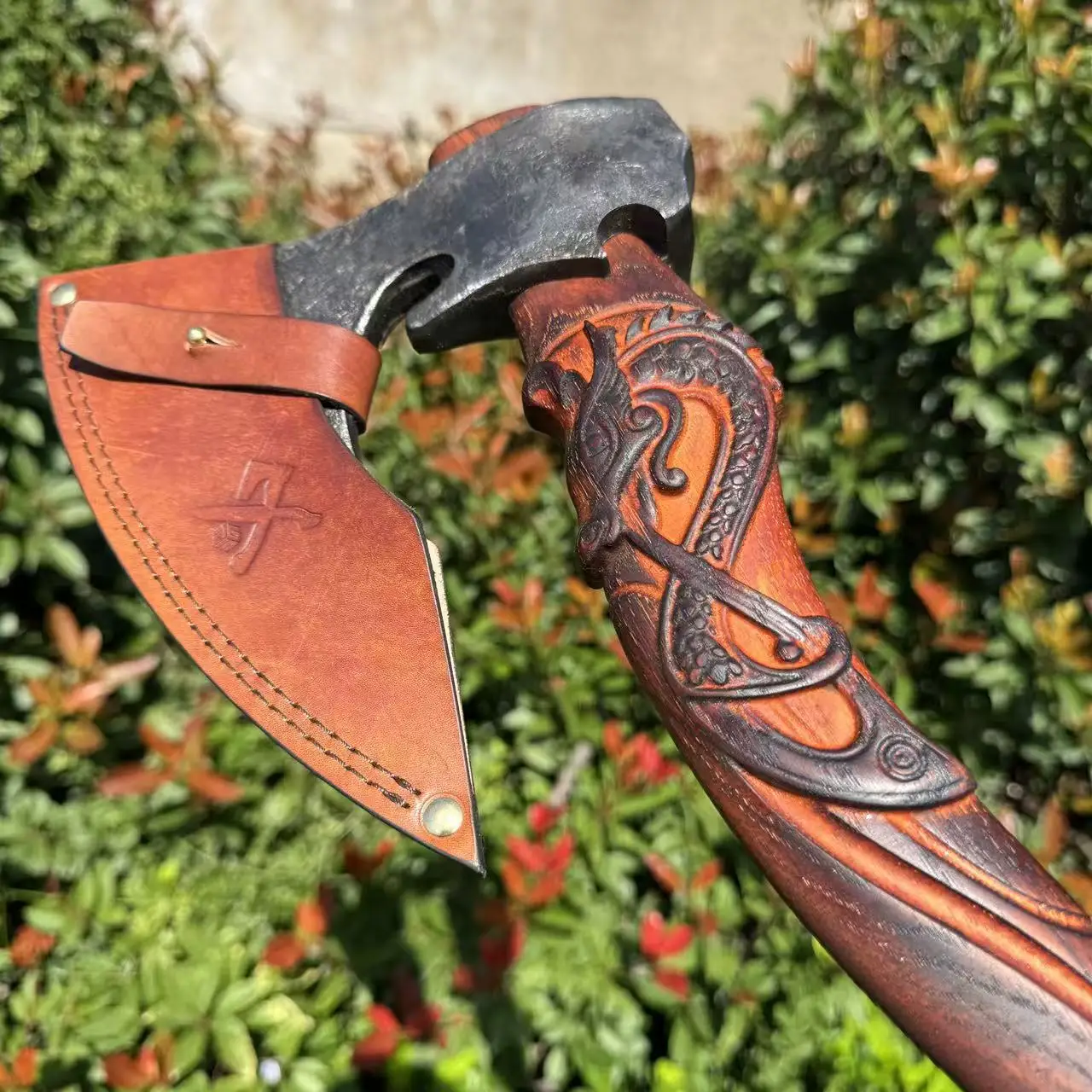 

Advanced Walnut Wood Carving Handle 65 Manganese Steel Forged Axe Multi-functional and Convenient Outdoor Survival EDC Equipment