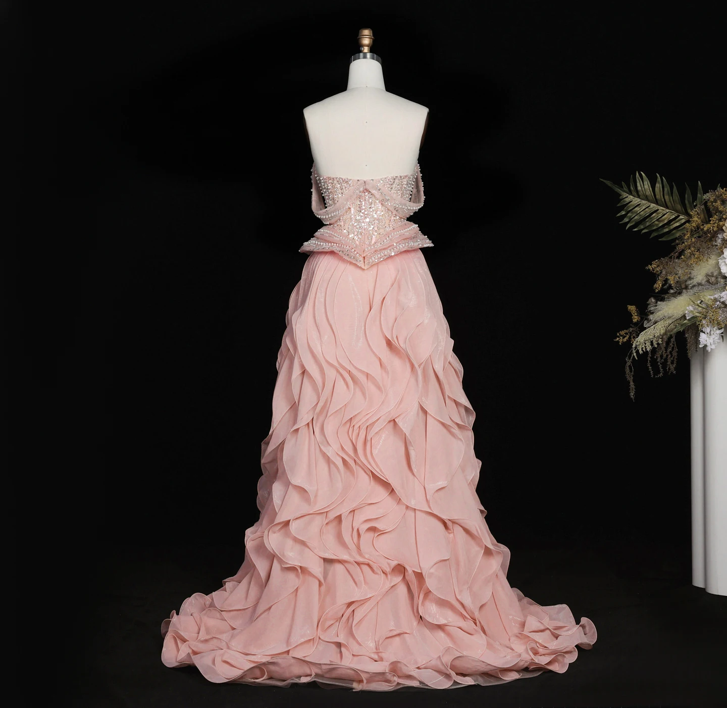 Sharon Said Luxuriöses Pfirsichfarbenes Schulterfreies Meerjungfrauen-Abendkleid mit Abnehmbarer Rüschen-Schleppe, Formelle Anlass-Partykleider SS236 Maßanfertigung – Detail 11