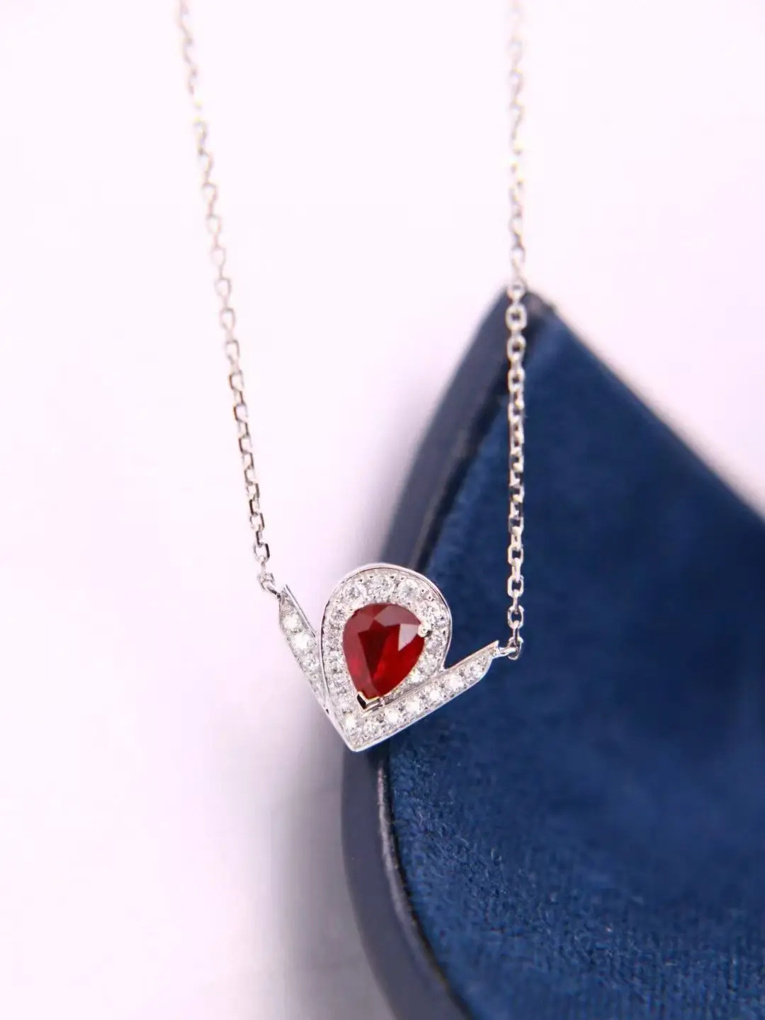 

XCL CLASSIC BESTSELLING NATURAL RUBY PENDANT NECKLACE FINE JEWELRY RED GEMSTONE PENDANT FOR WOMEN FASHIONABLE VINTAGE STYLE