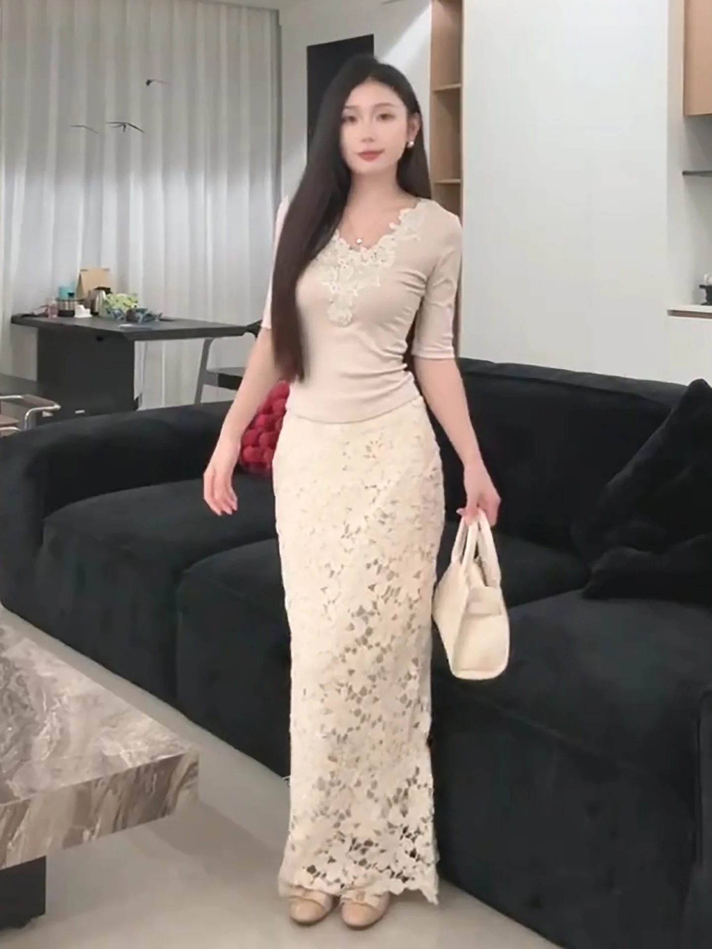 

Casual Lace Splice V-Neck Mid-Sleeve T-Shirt Top And Bodycon Long Skirt Two-Piece Set Women Spring Fashion Outfit