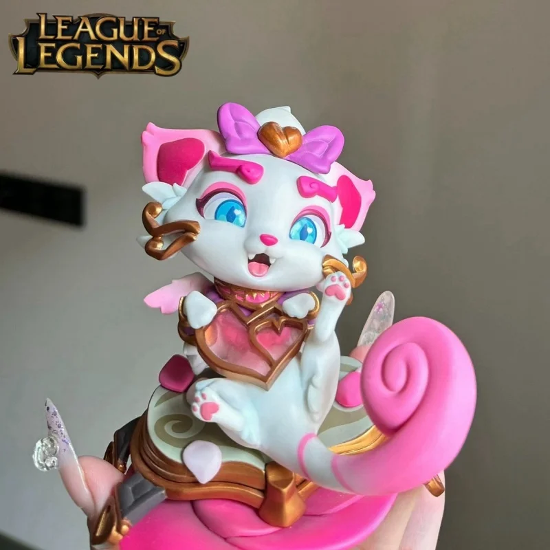 Original League Of Legends Anime Cat Yuumi Figure Valentine'S Day Limited Suit Limited Collection Model Collectiable Toys Gifts