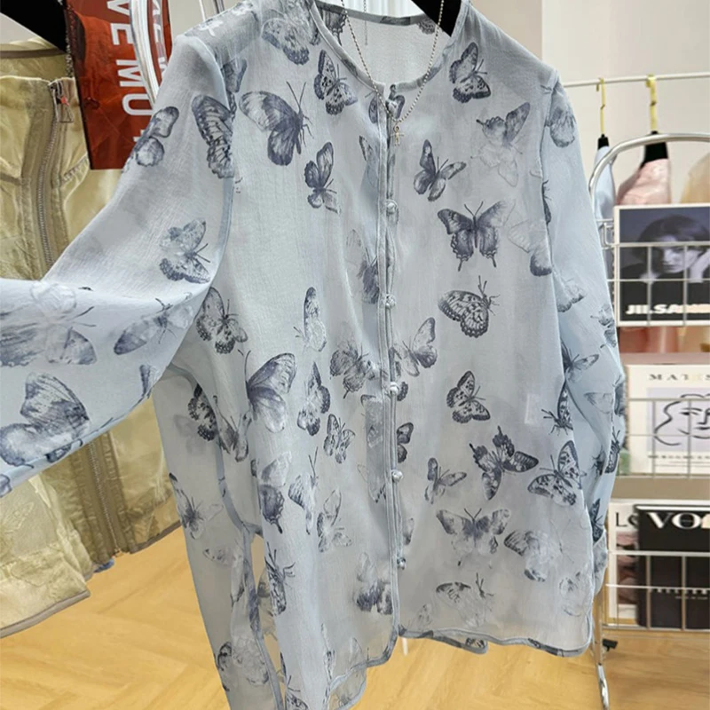 Camisas con estampado de mariposa para mujer, Blusa de manga larga con cuello redondo, Tops de tul con protección solar, temperamento de moda de verano