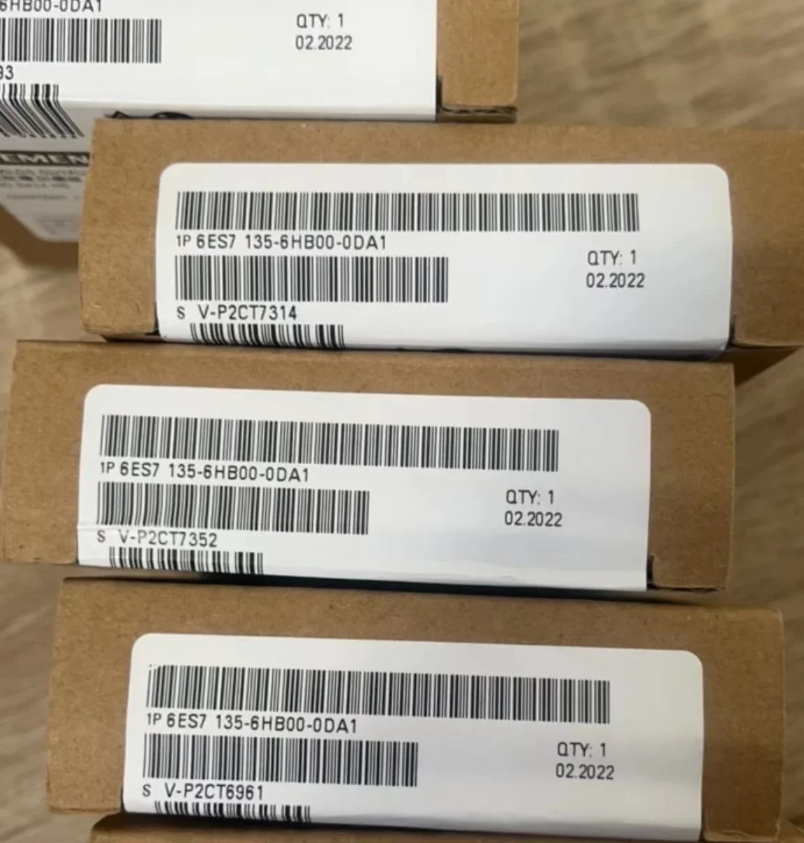 

6ES7135-6HB00-0DA1 ET 200SP analog output module 2x U/I high-speed 6ES7135-6HB00-0DA1