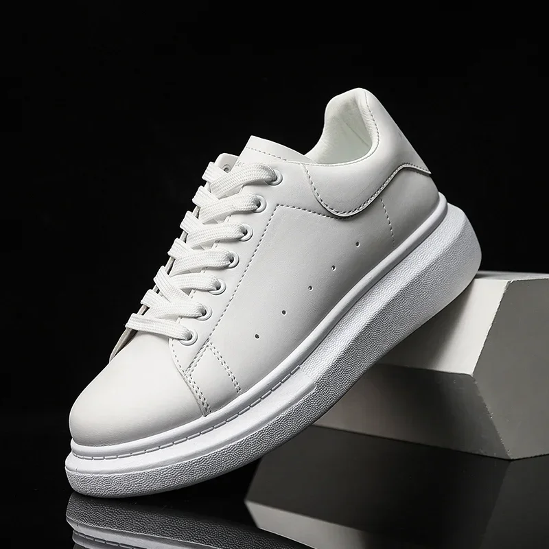 Fashion Men Shoes Skateboard Shoes Casual Sneakers Small White Shoes Outdoor Breathable White Running Shoes Women\'s Tennis Shoes