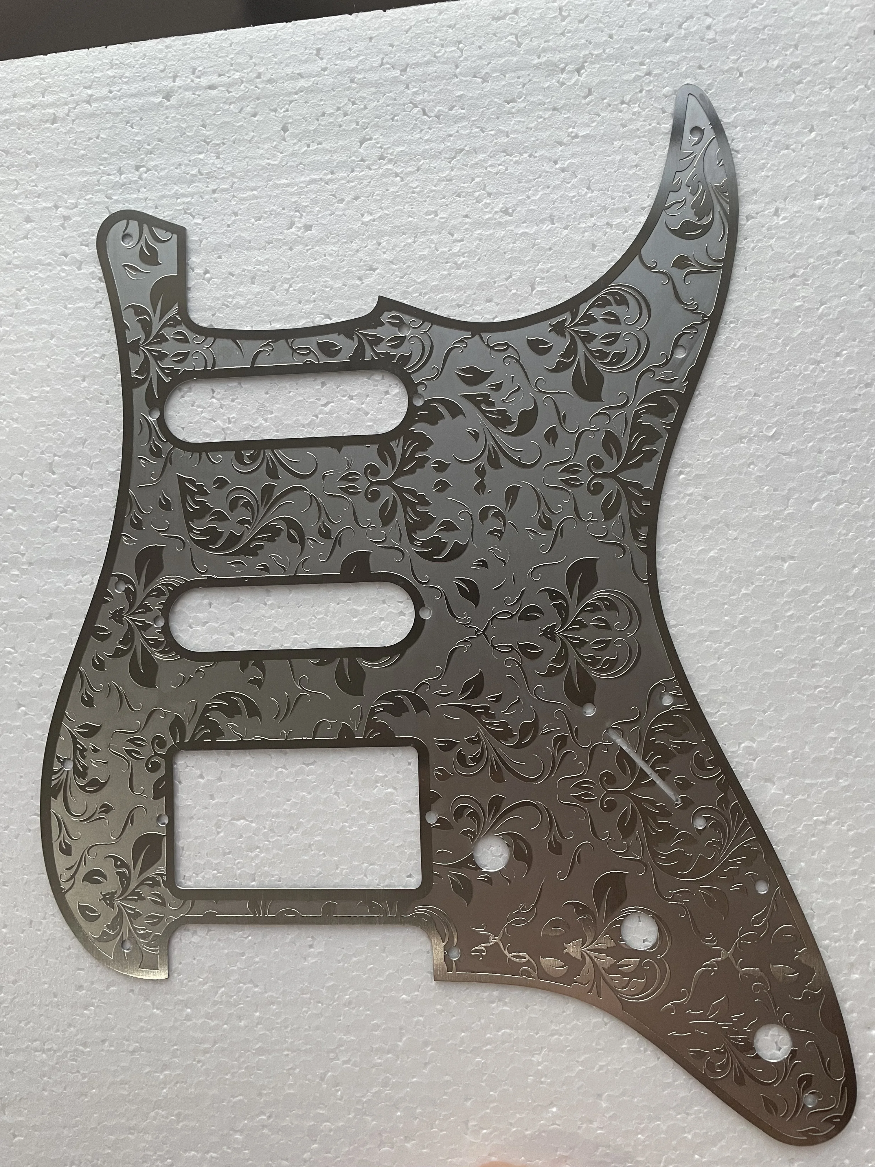 Electric Guitar Pickguard Stainless Steel Carved  3 Ply 11 Holes Single Pickguard Parts for FD ST Style Guitarra