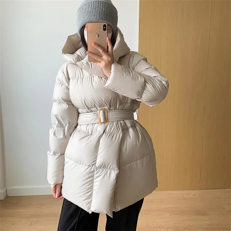 

2025 Winter New Short 90%White Duck Down Jacket Women's Fashion Temperament Waist cinching Slimming Hooded Coat Female Parkas