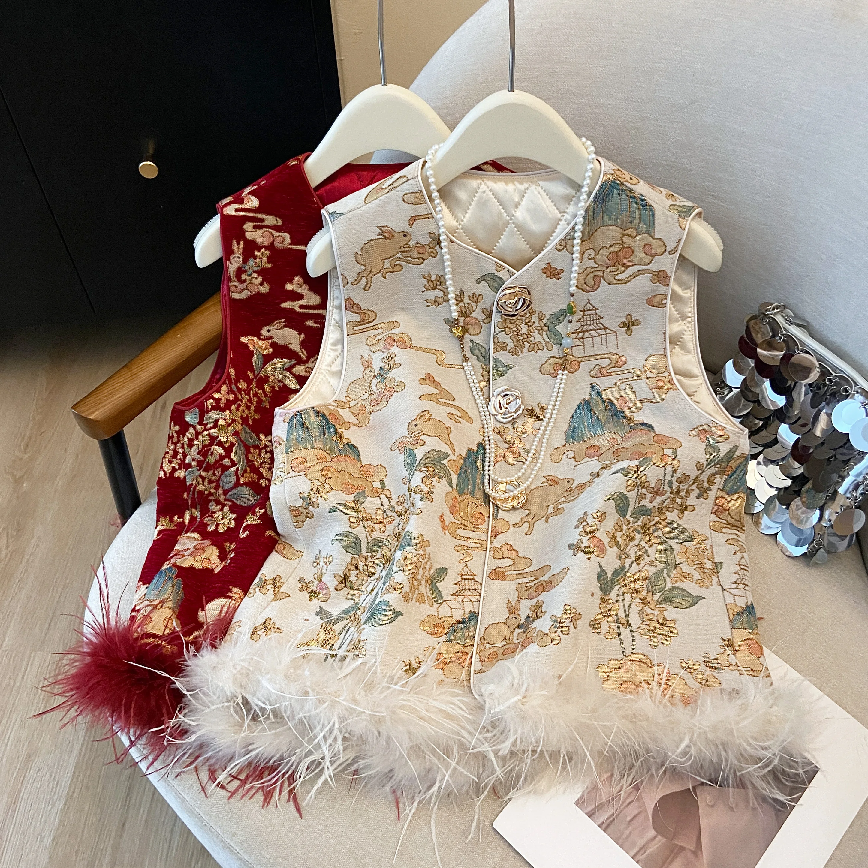 plus Size Women's Sleeveless Vest Autumn Winter New Style National Style Ostrich Feather Cotton Jacket Thickened round Neck B...