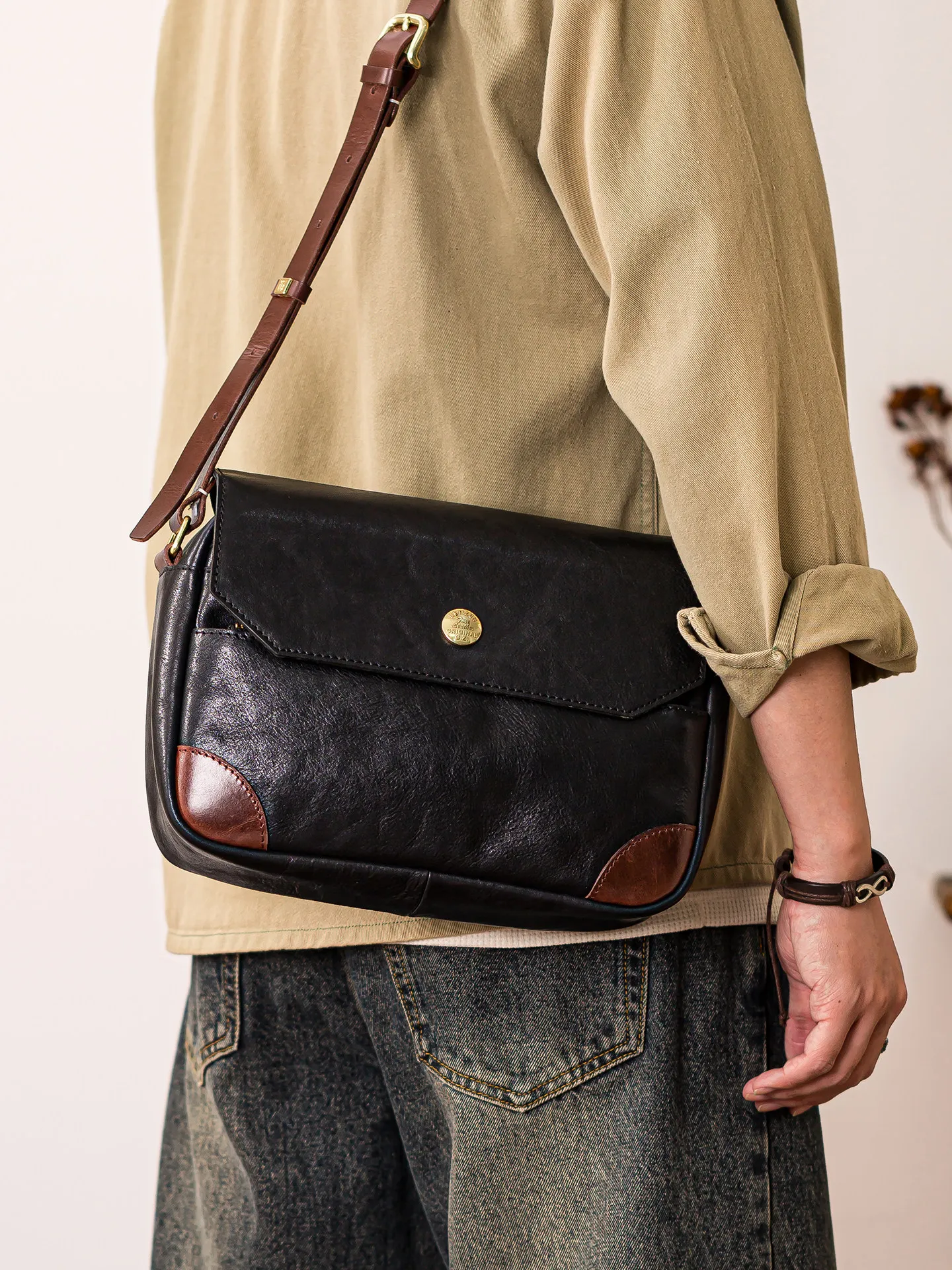 PNDME casual fashion high quality first layer cowhide men shoulder bag outdoor daily travel luxury genuine leather crossbody bag