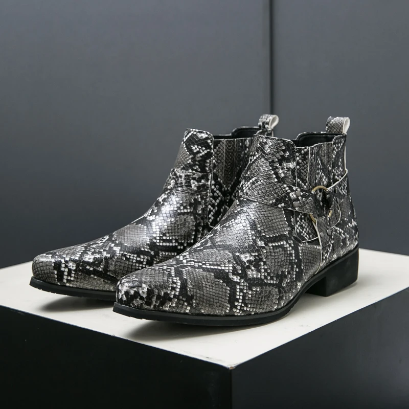 

Fashionable Men Boots with Low Heel Pointed PU Embossed Pattern Retro Personalized Business Men Boots