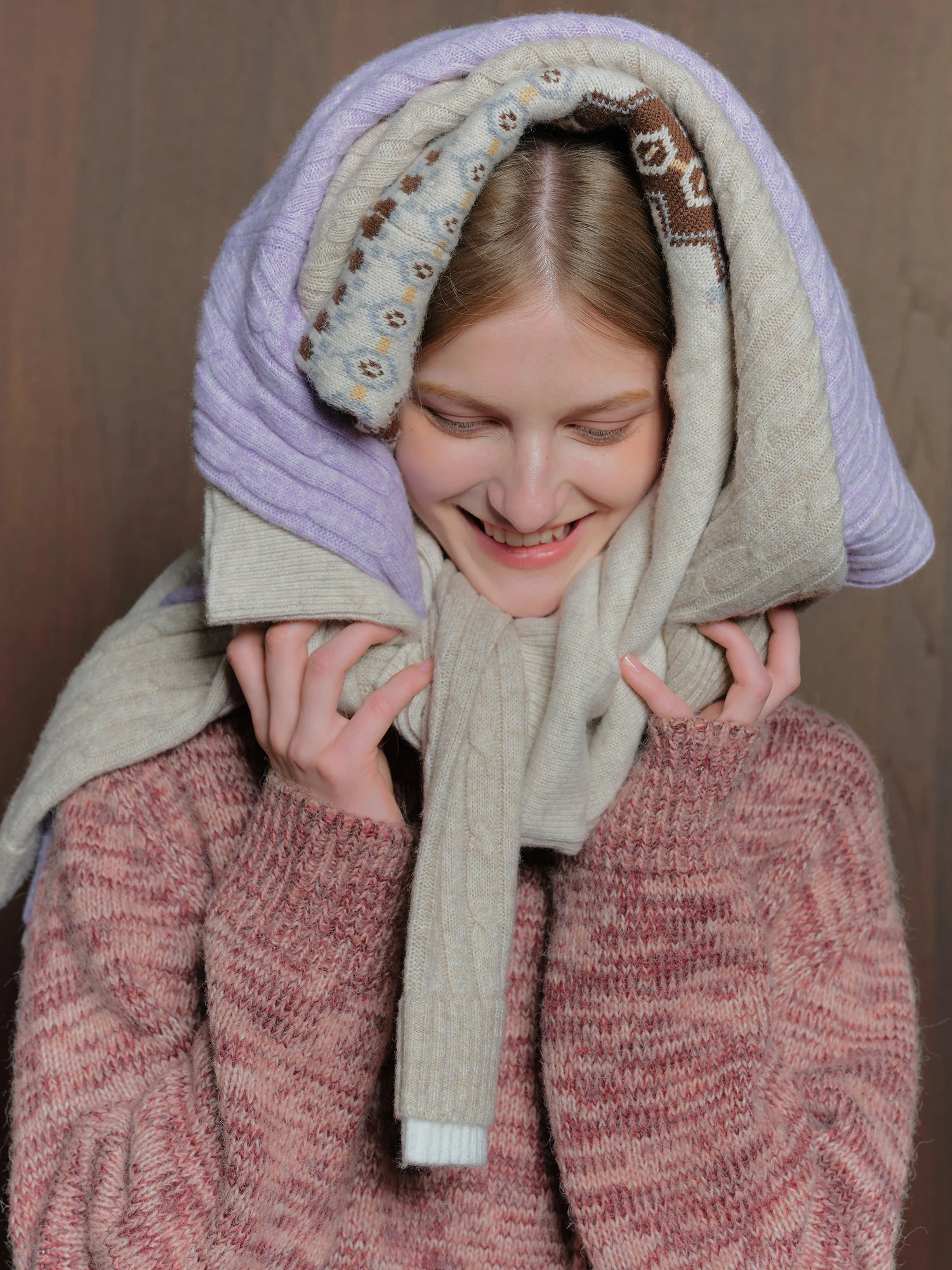 ZIQIAO 2025 Maglione lavorato a maglia in filato fantasia girocollo da donna invernale - Top pullover con spalle scoperte e vestibilità rilassata per abbigliamento da casa casual