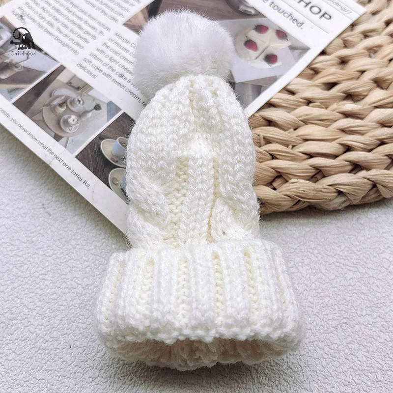 2Pcs Cute Dollhouse Miniature Fashion Curled Edge Knitted Beanie Hat Cap With Hairball Doll House Decoration Dolls Accessories