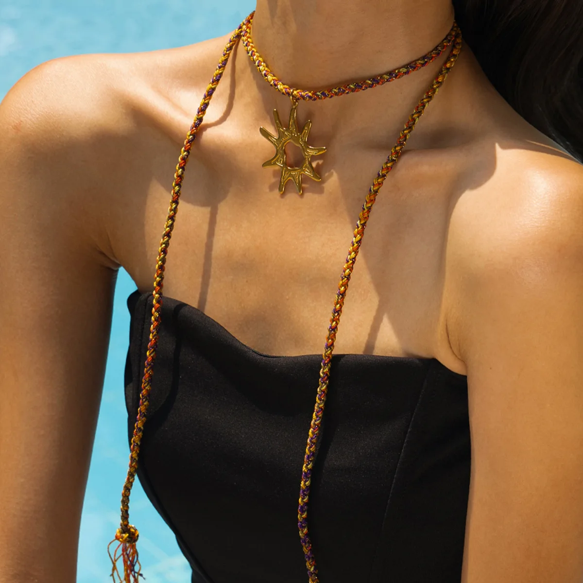 Ocean-Style Conch Pendant Necklace for Women - 18K Gold Plated Stainless Steel, Fade-Resistant Elegant Jewelry - Image 3