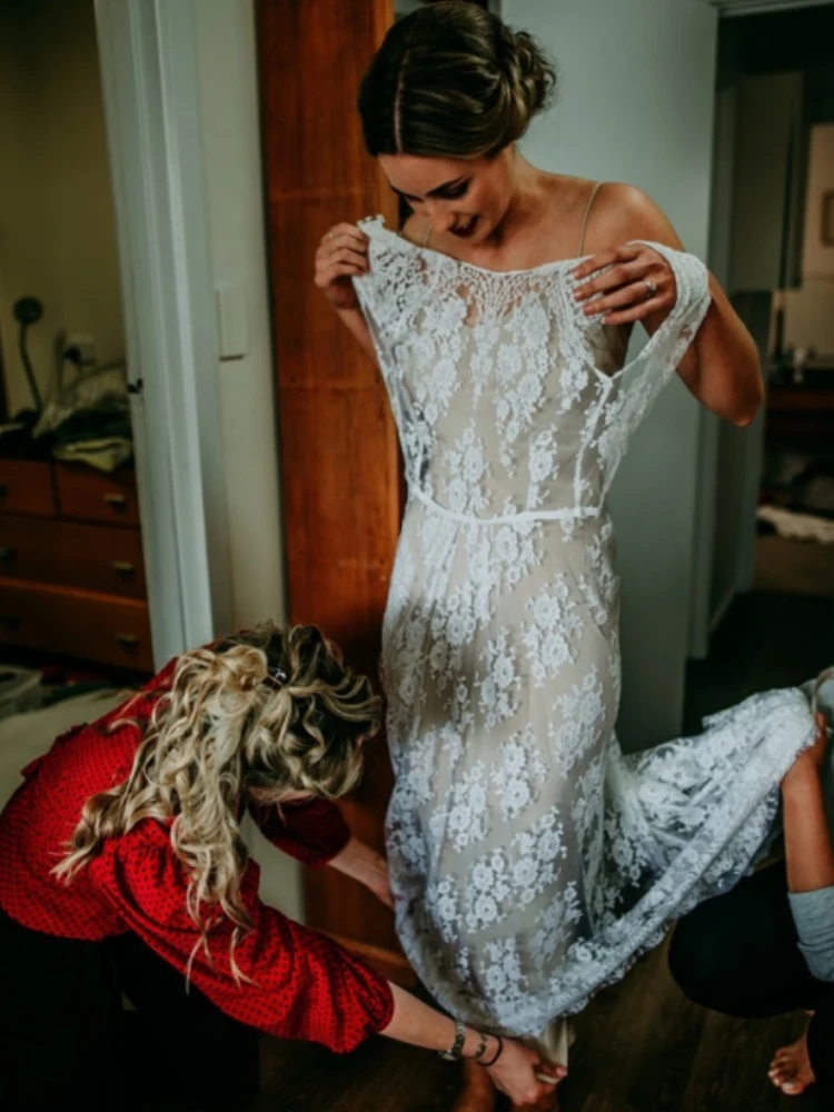 13906 # Gaun Pengantin Renda Appliques Kancing Elegan Gaun Kolom Leher-o Sederhana Gaun Pengantin Ilusi Tanpa Lengan Hochzeitskleid