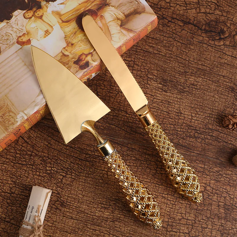 

High-quality Western baking tool hollow handle triangular pizza shovel cake dessert cutter two-piece set gold cutlery