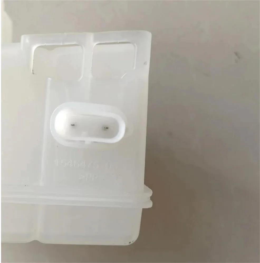 Suitable for Tesla model 3 model Y coolant expansion tank 1546475-00-E 154647500E