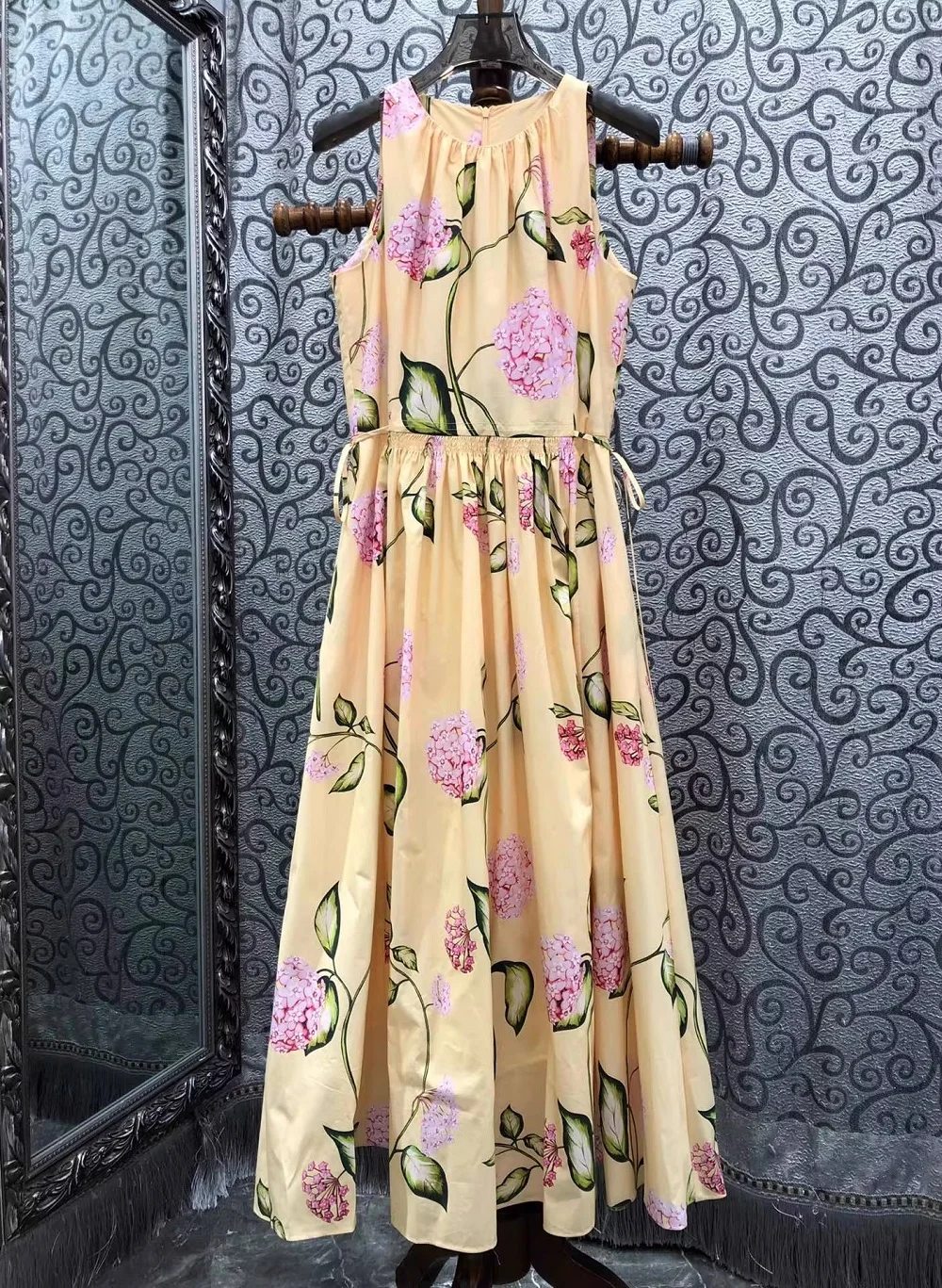 

100%Cotton Dress 2026 Summer Designer Fashion Lady Colorful Floral Print String Waist Sleeveless Mid-Calf Length Yellow Dress