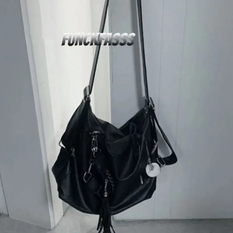 Handbags For Women 2023 Designer Luxury Large Shoulder Sling Bag Women\'s Tassel Chain Design Crossbody Y2K Goth Techwear Gothic