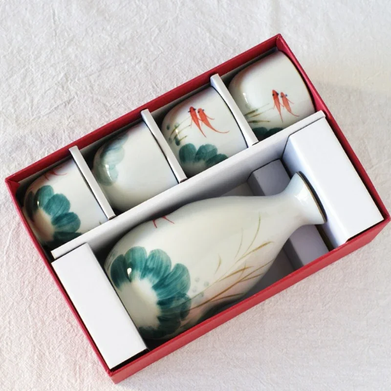 Japanese Style Ceramic Sake Set 1Bottle 4 Cups Goldfish Design Korean Soju Pot Cup Wine Bottle Wine Pot Accessories Cup Set