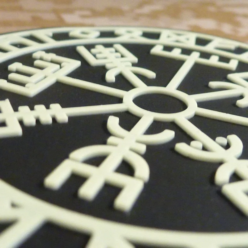 Glow in Dark Vegvisir Viking Compass Rune Patch Odin Logo Norse Rune Morale Tactical PVC Fastener Applique uniformi emblema Badge