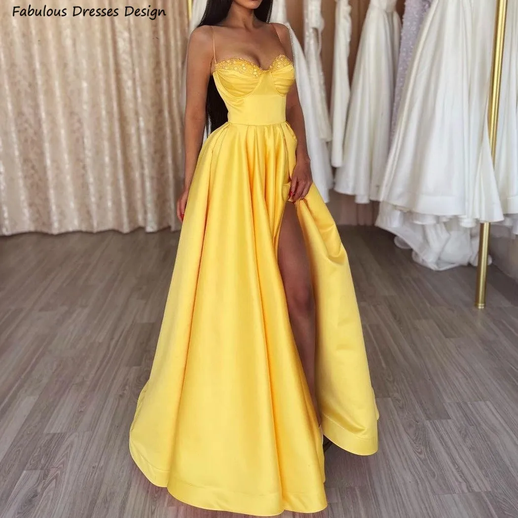 

Yellow Long A-line Bridesmaid Dresses Sequin Sweetheart Neck Slit Women Wedding Guest Dress Spaghetti Straps Prom Party Gown