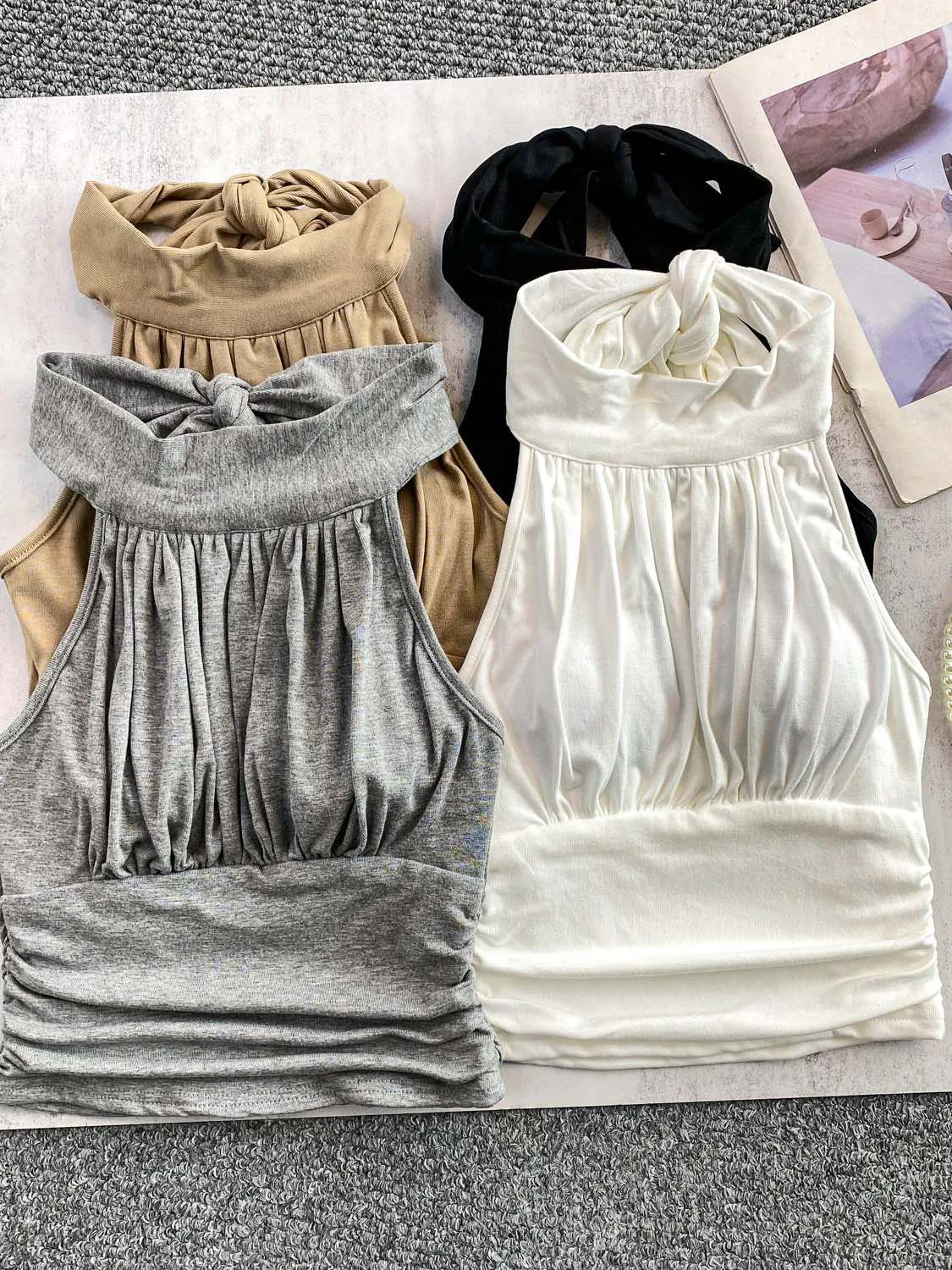 Gilet sexy dolce piccante con cinturino da donna Autunno Inverno Top lavorato a maglia con imbottitura sul petto Capispalla a pieghe dimagrante per donna