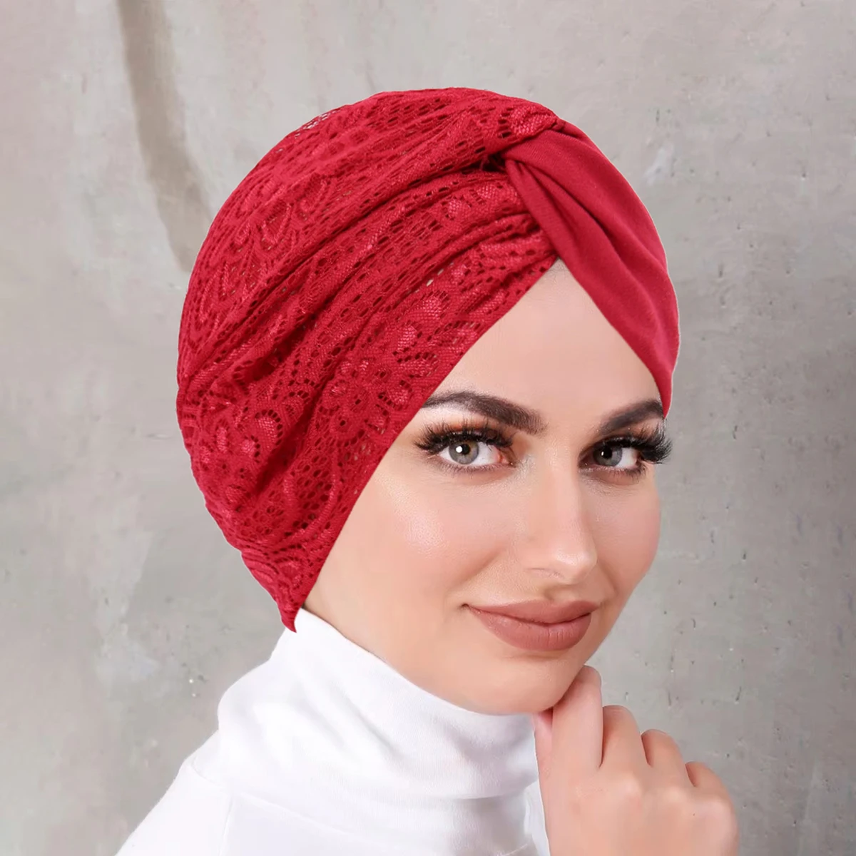 بلون الدانتيل الربط النساء مسلم الحجاب قبعات التفاف رئيس الهندي عمامة بونيه موضة غطاء الرأس الملابس الإسلامية الملحقات