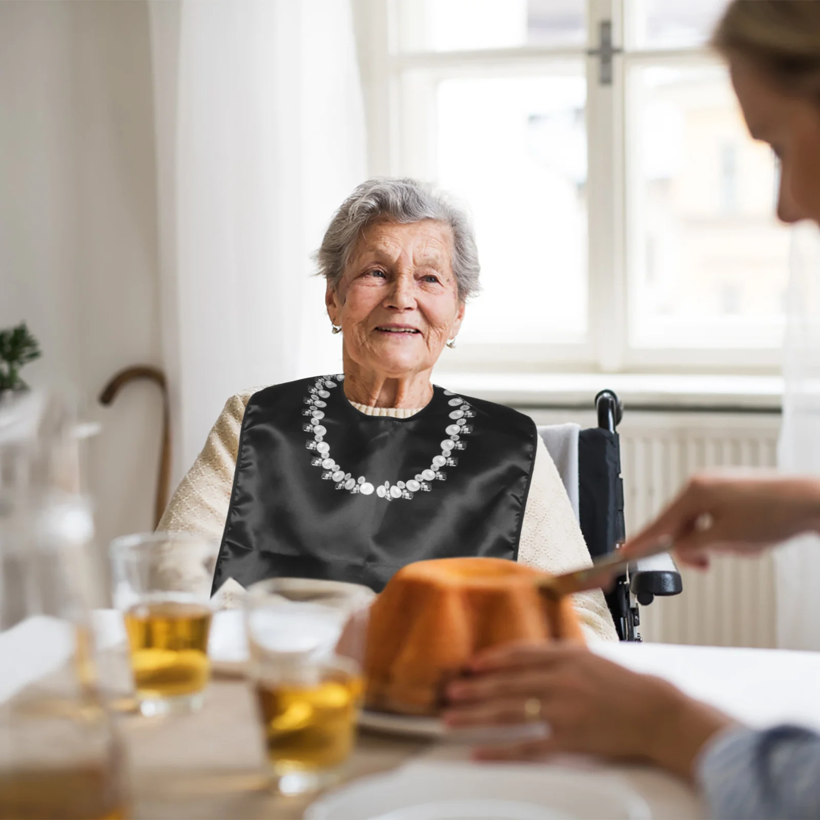 Slabbetjes voor volwassenen voor senioren Waterdicht Wasbaar Elegant Parelketting Stijl Ouderen Eetschort Kledingbeschermer Maaltijdverzorging