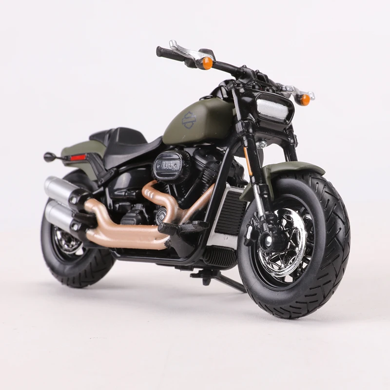 Maisto 1:18 2022 Fat Bob 114 Motorcycle Car Simulation Alloy Car Model