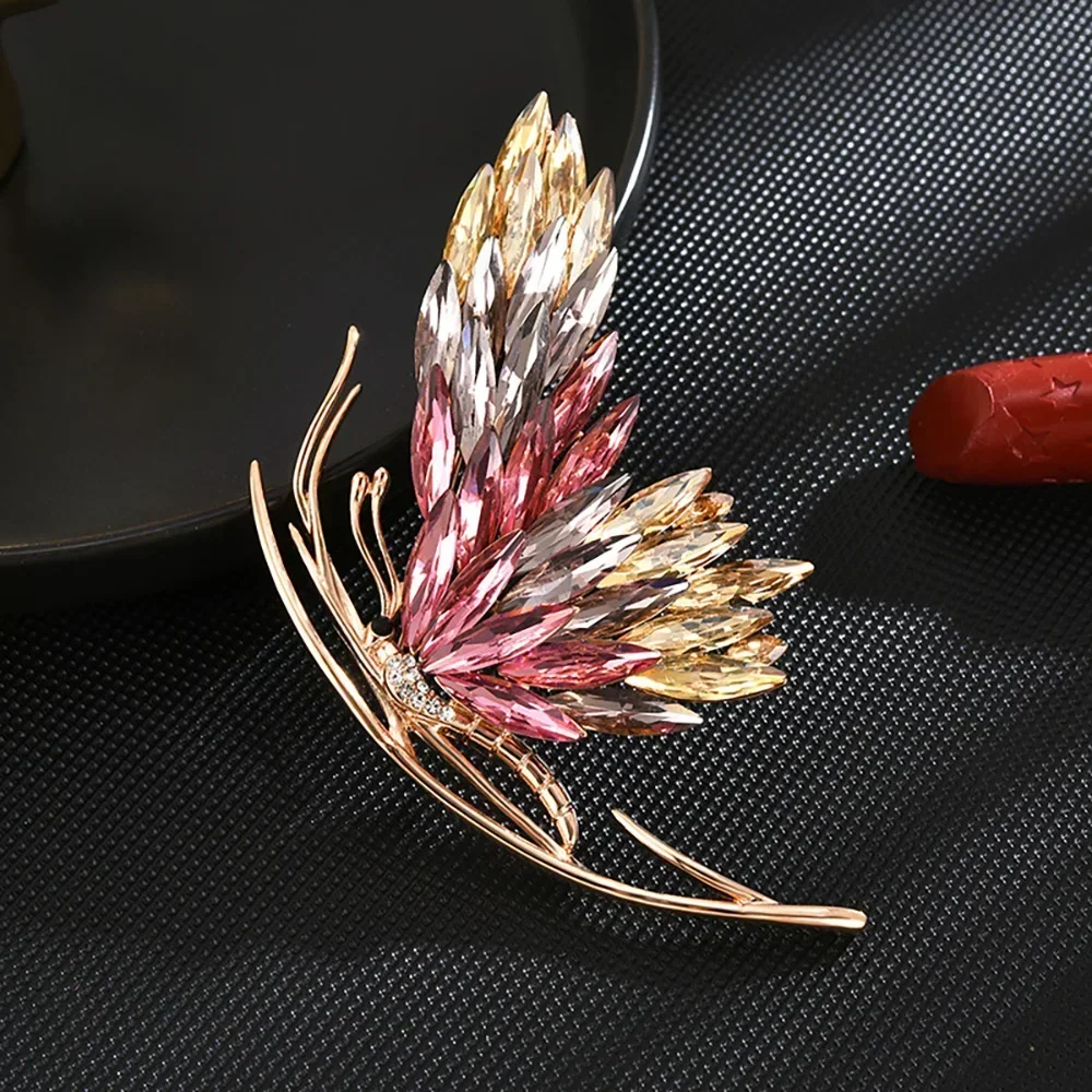 High Quality Crystal Butterfly Brooch for Women Large Insect Pin Elegant Wedding Accessories 2 Colors Available Gift