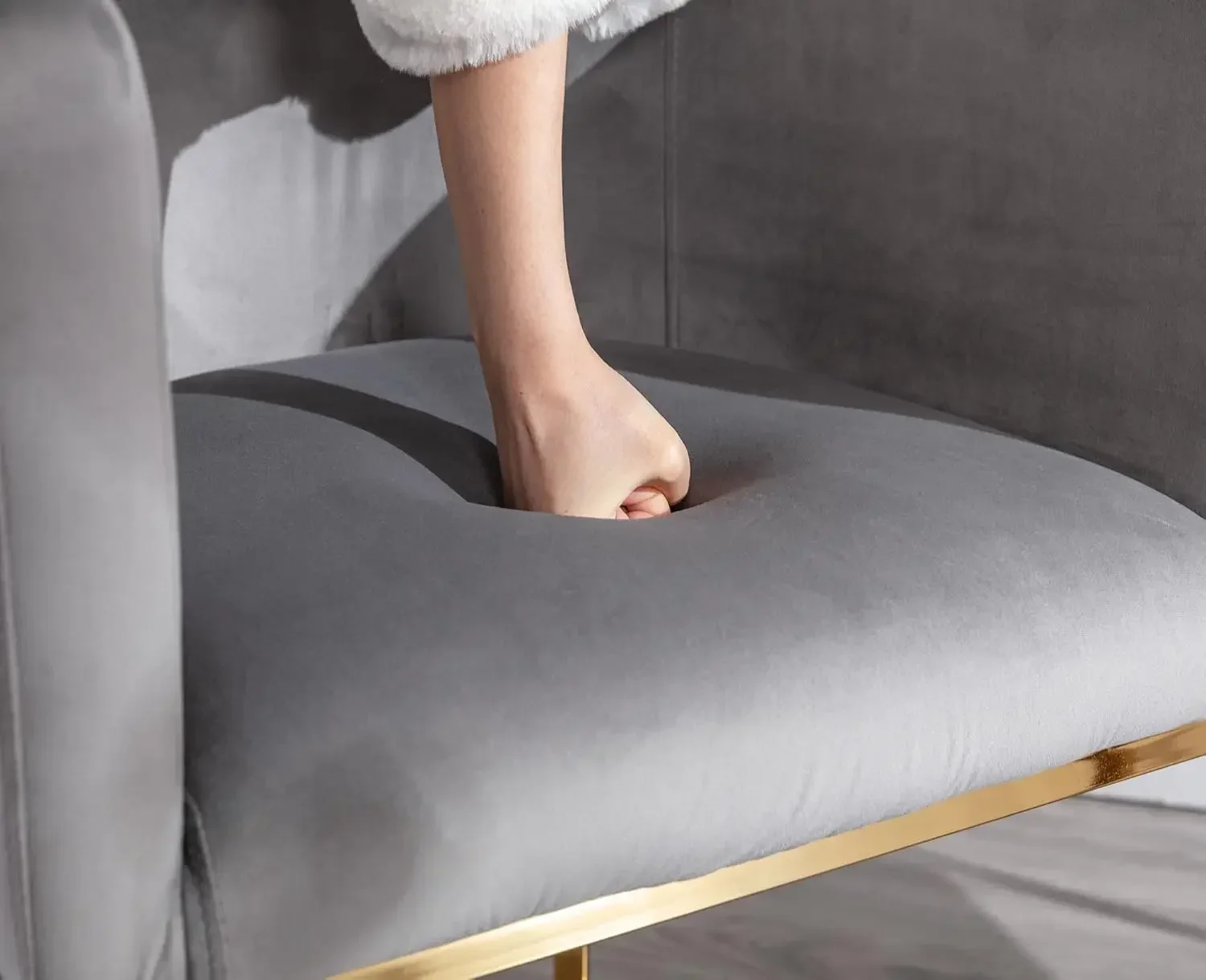 مقعد بارتفاع منضدة مخملية مع ظهر وأذرع منجدة ووسادة مقعد بإطار معدني ذهبي لجزيرة المطبخ #4