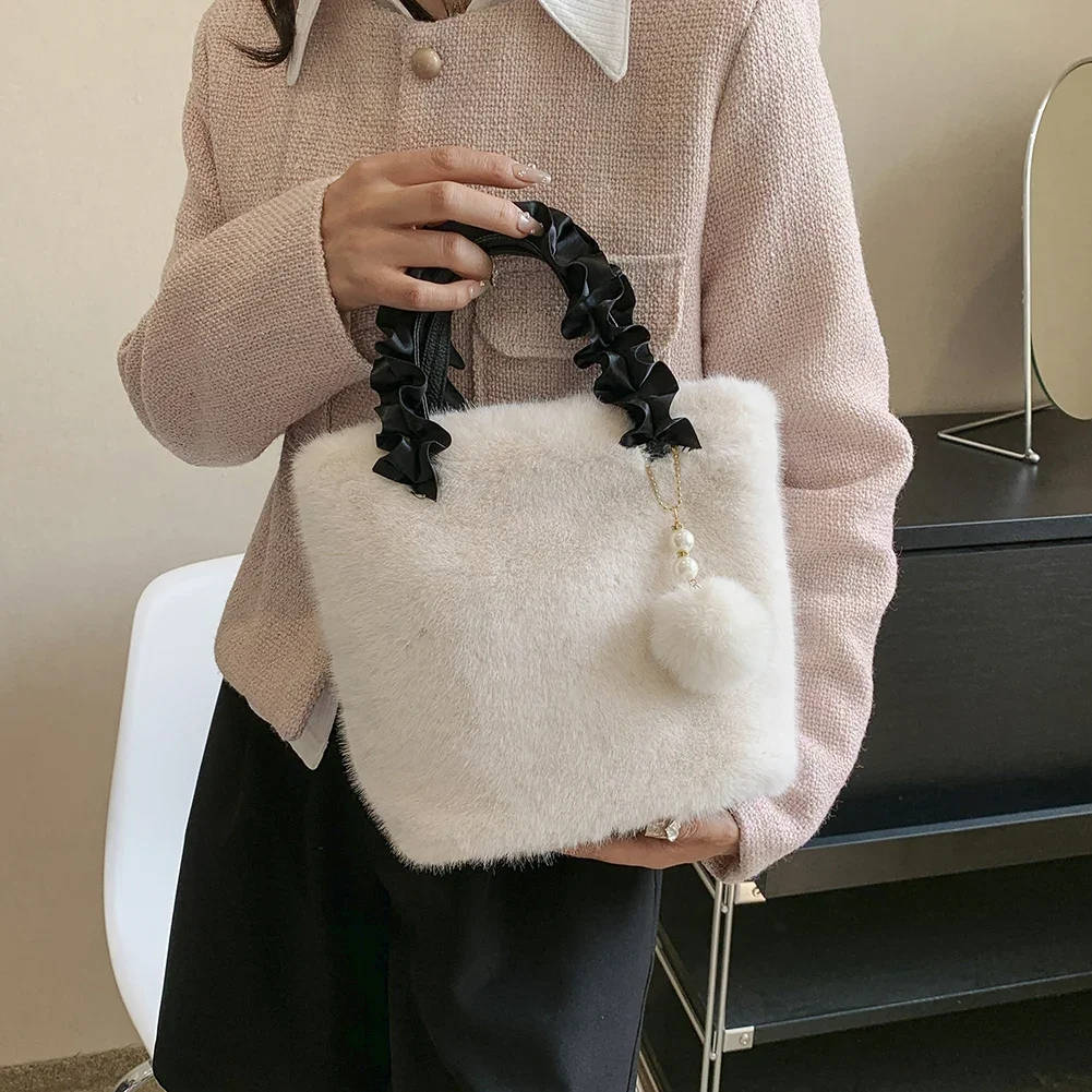 Autumn Winter Faux Fur Tote Bag for Women Plush Shoulder Bag Fluffy Handbag Purse Puffy Furry Top Handle Bag Pleated Shopper Bag