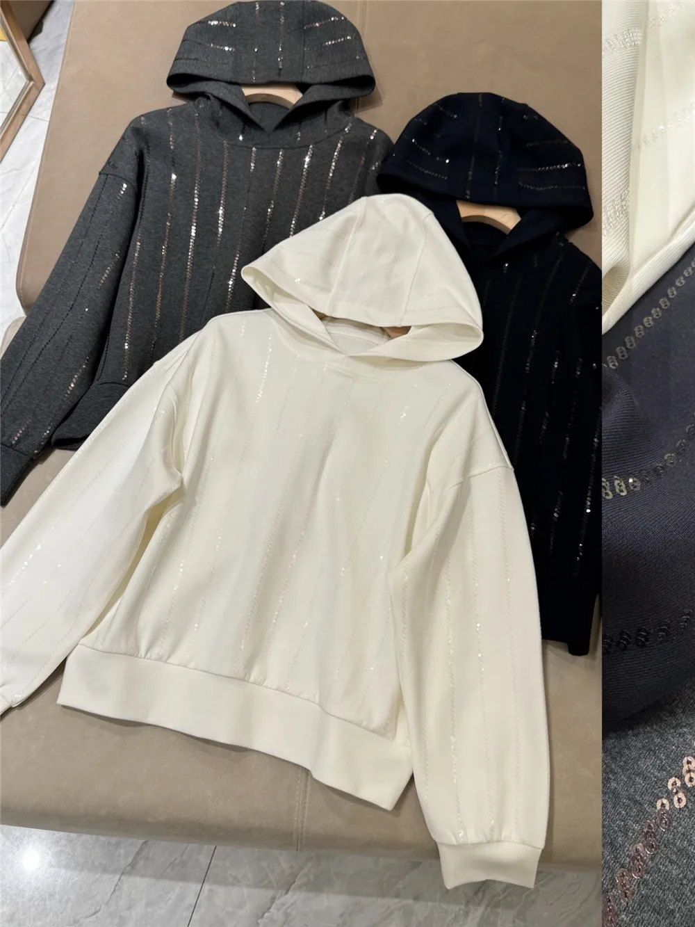

Women's New High-Quality Heavy-Duty Sequined Cotton Hooded Sweatshirt+Elastic Waist Half Skirt Two-Piece Set