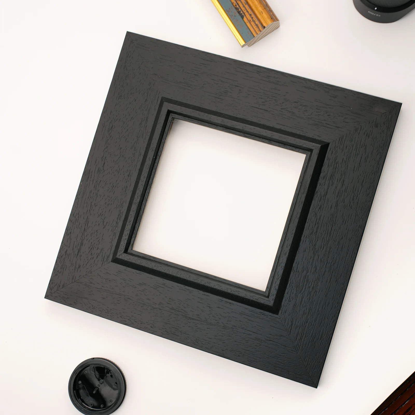 Black simple American oil painting custom wooden mounted wooden picture frame solid wood mounted self-installed