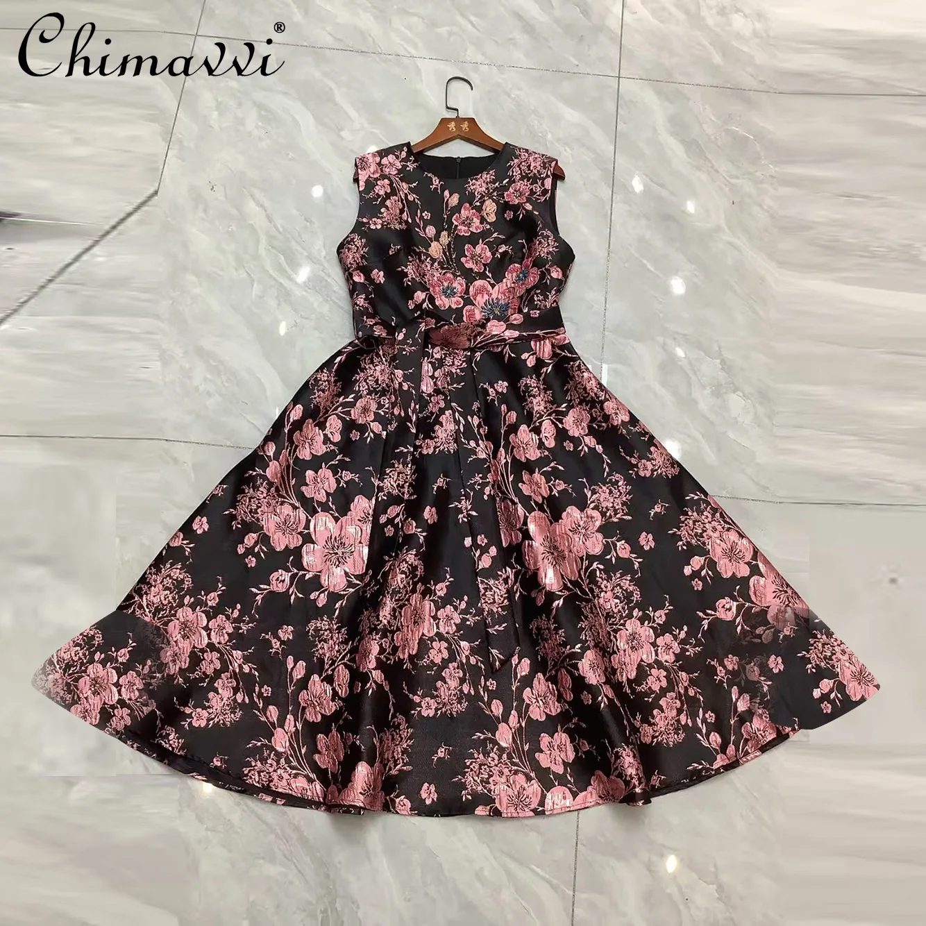 

2026 Summer New High-end Fashion Women's Round Neck Sleeveless Hand-embroidered Dress Vintage Jacquard Embossed Waist-tie Dress