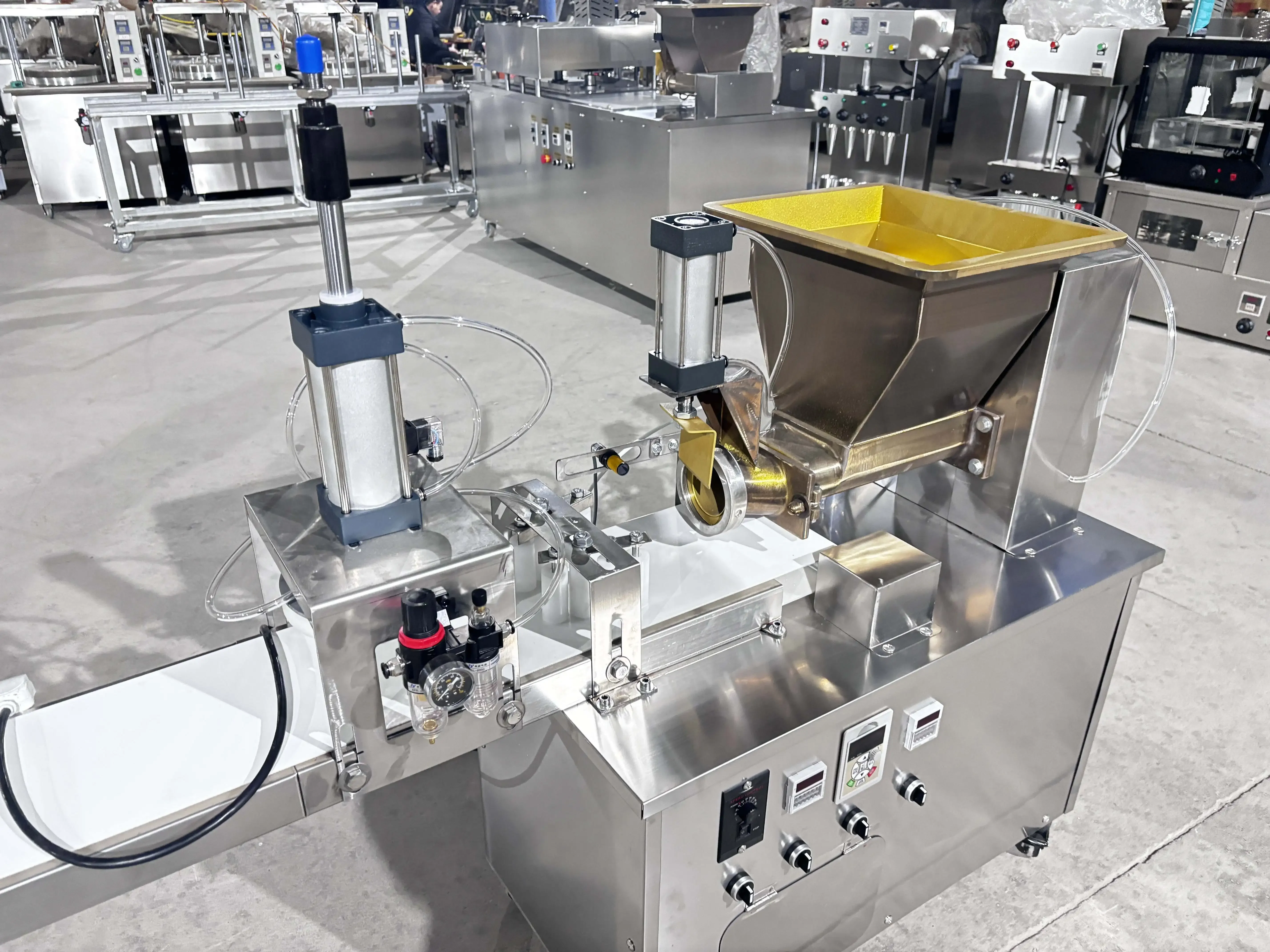 Naan Bread Making Automatic Cake Dough Rolling Press Machine Automatische Pizza Maken Machine
