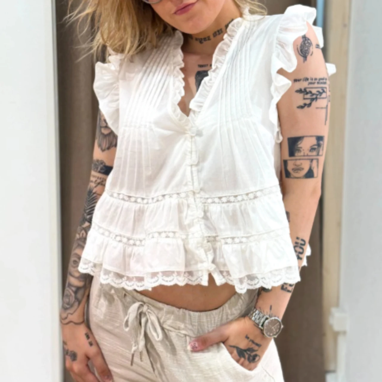 

Хлопковые топы на бретелях с тонкими рукавами большого размера, свободные кружевные блузки для женщин, шикарная блузка в стиле бохо, пляжные летние рубашки, женский топ