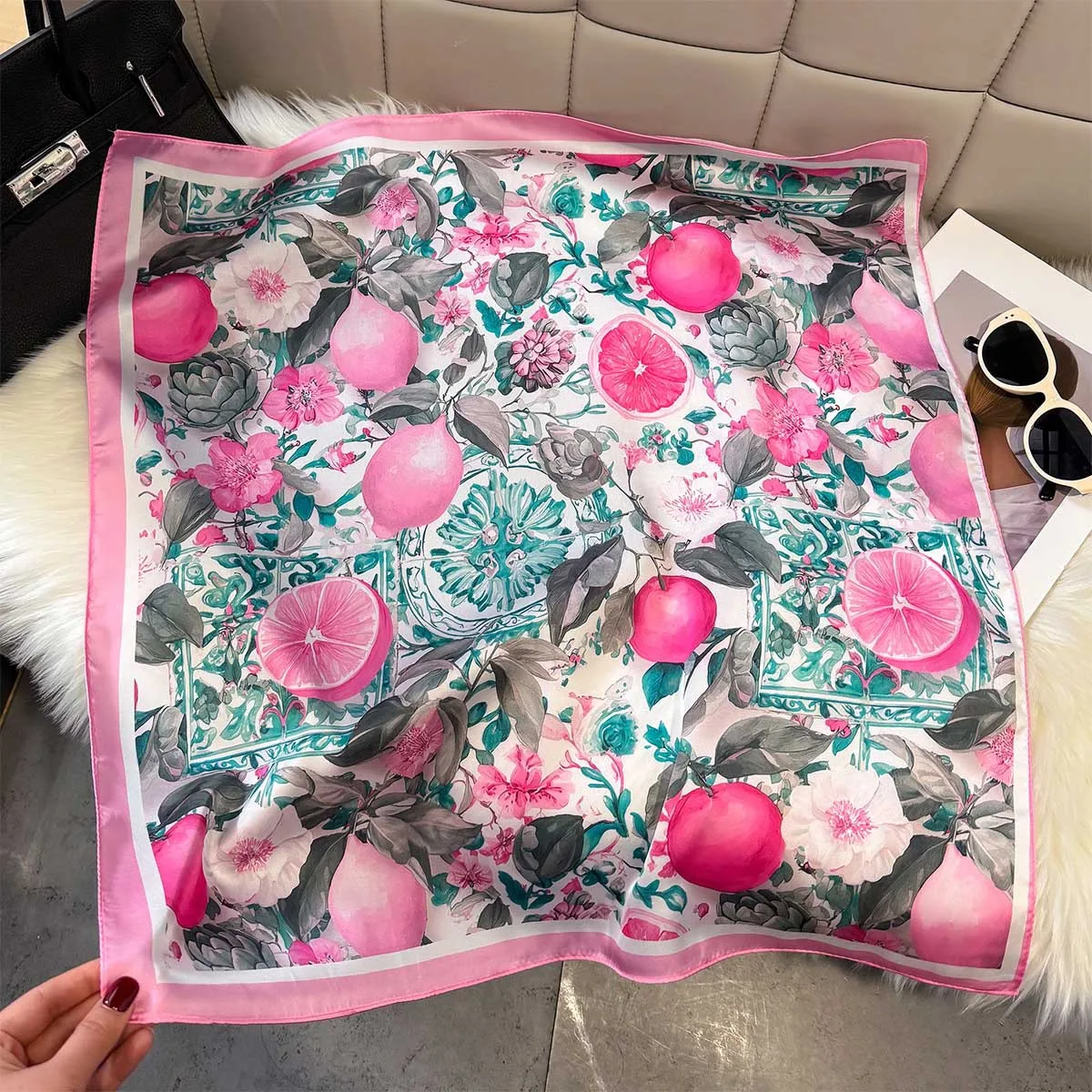 Quadratischer Seidenschal mit Zitronenmuster für Damen, weicher Hijab für alle Jahreszeiten, Dekoration für den Hals, Kopftuch, Foulard, Bandana, Halstücher – Detail 3