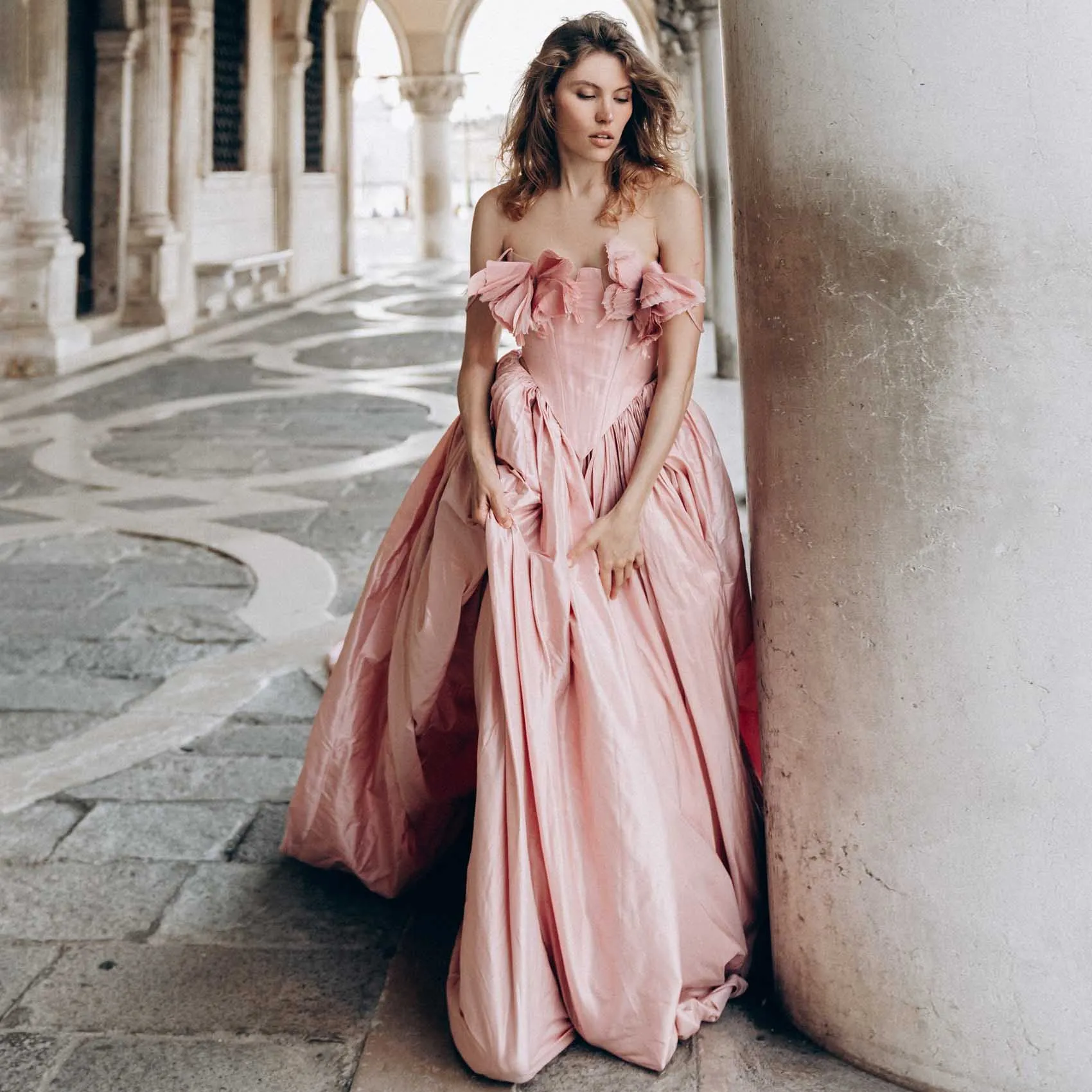 

Довольно розовая юбка макси из тафты с рюшами, женская вечерняя одежда, плиссированные пышные атласные юбки с высокой талией для выпускного вечера, длинная свадебная юбка