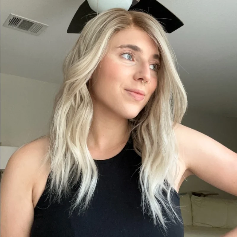 

Пепельно-русый полосы, волнистая средняя часть, парик с темным корнем, натуральный пепельно-русый, хайлайтер, линия волос, бесклеевой синтетический парик, парик высокого качества