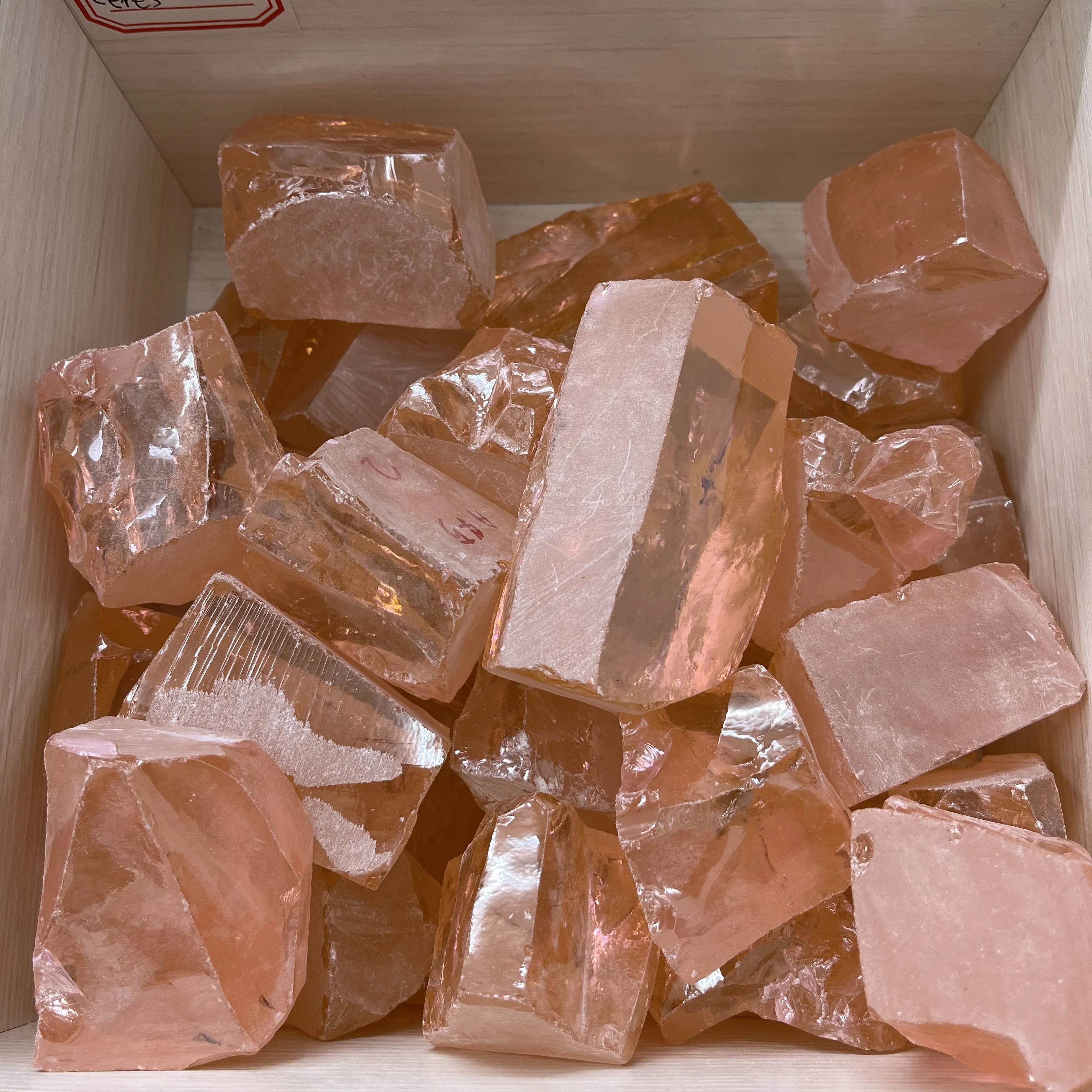 500g/Bag Excellent Salmon Pink Cubic Zirconia Unprocessed Raw Material Gemstone Raw Material Beautiful Color Various Sizes. DIY