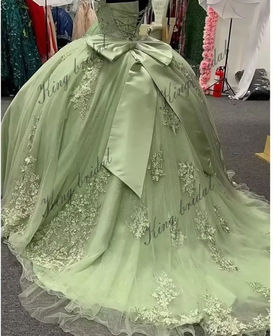 Luxury Off Shoulder Quinceanera Dresses Puffy Floral Lace Beaded Prom Dresses Sweet 15 16 Ball Gown with Train Quinceanera Gowns