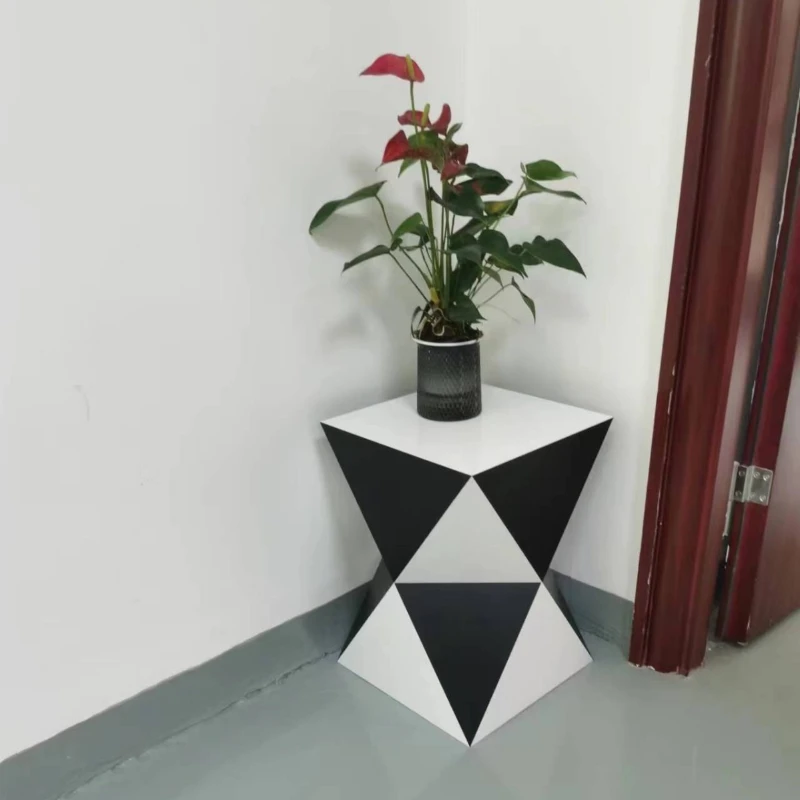 

Acrylic negotiation side few vases corner few, Nordic small coffee table simple small side table living room prismatic corner