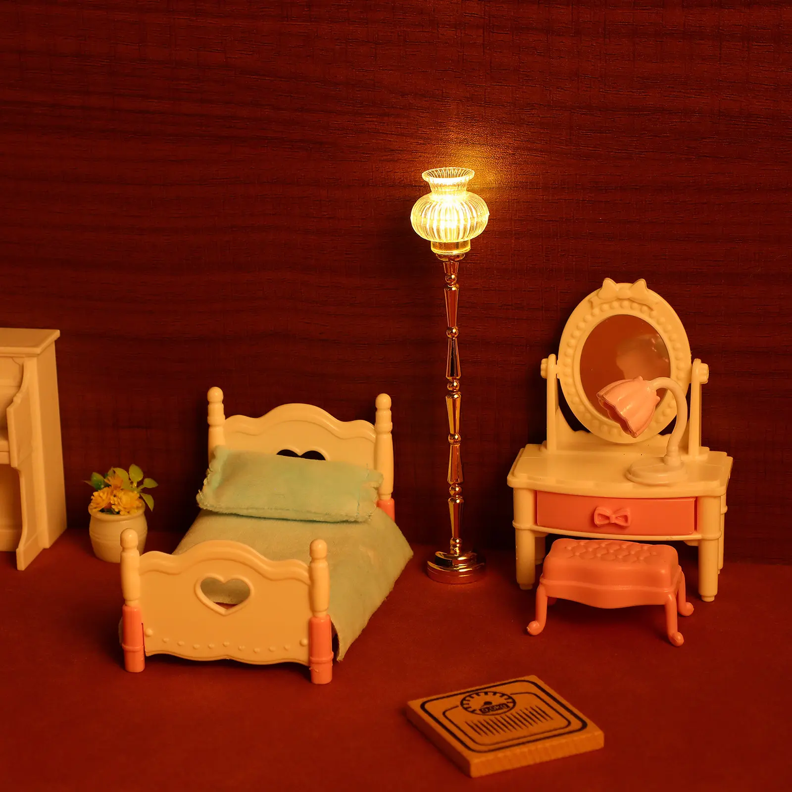 Miniature Dollhouse Floor Lamp LED Light for 1 12 Scale Mini House Living Room Bedroom Decor Realistic Design
