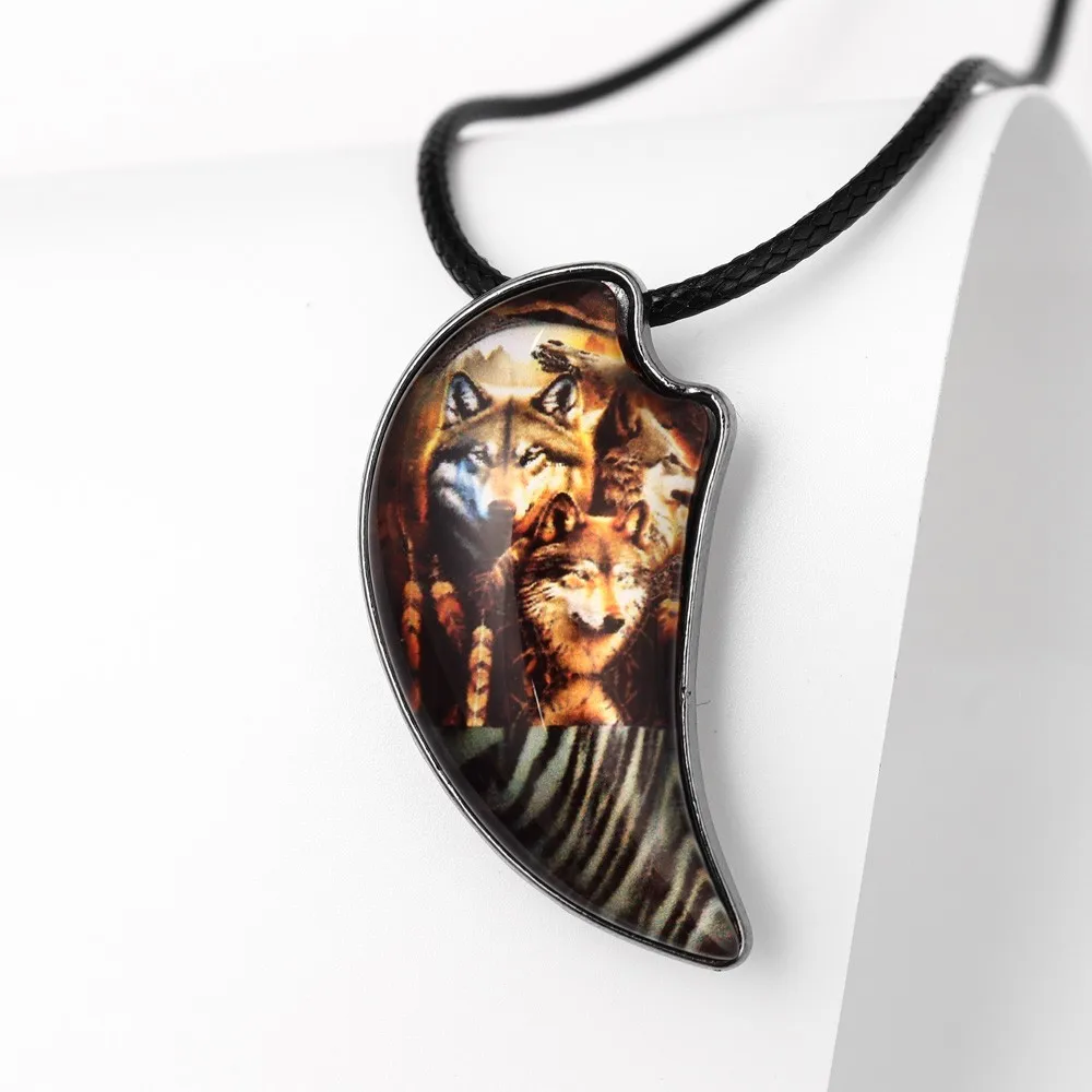 Trend Wolf Teeth Wolf King Glass Pendant Charming Men's and Women's Necklaces New Fashion Jewelry Accessories Gift Wholesale