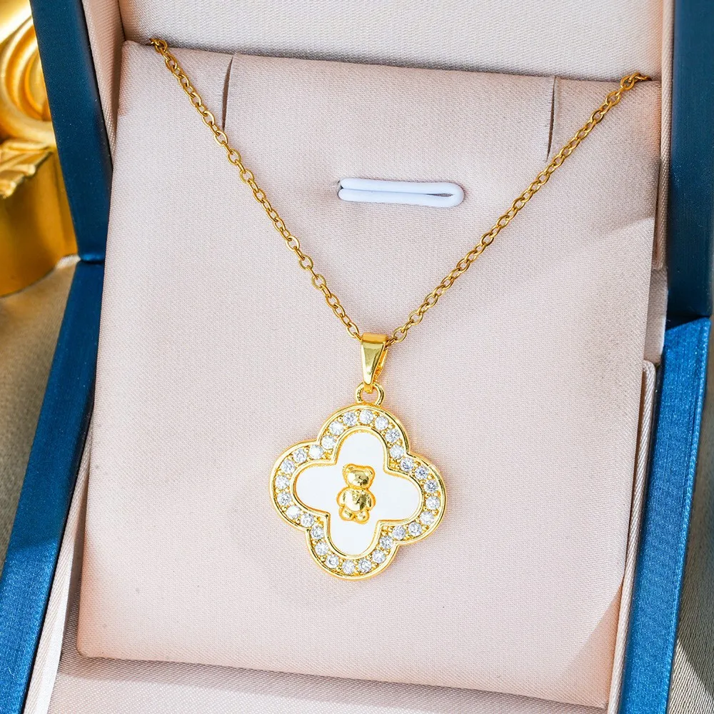 قلادة جديدة من الفولاذ التيتانيوم بأربع أوراق البرسيم من Little Bear للنساء، طراز فاخر خفيف، نحاس بسيط وعصري متعدد الاستخدامات